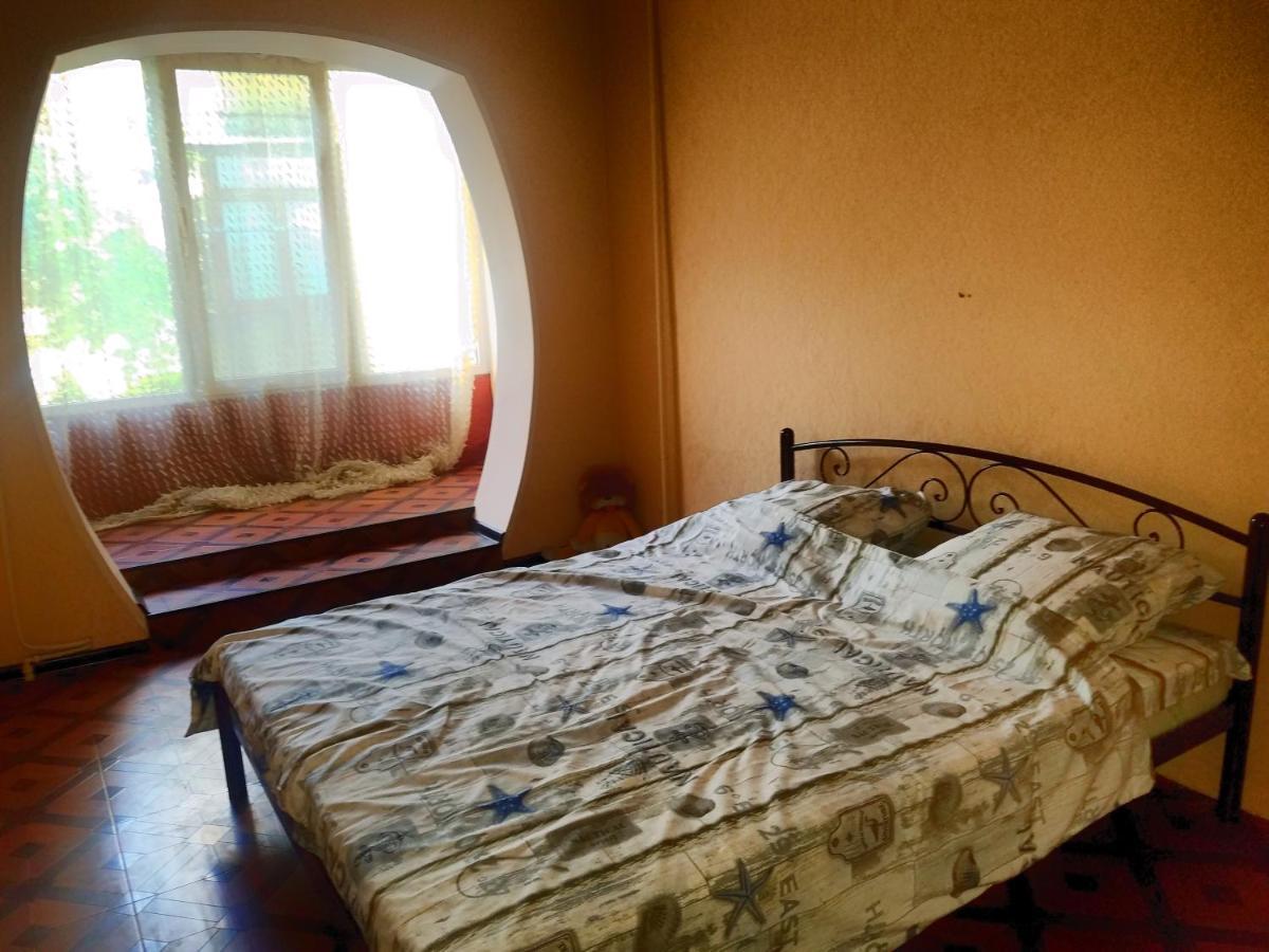 Viktor Apartment Čornomorsk Exteriér fotografie